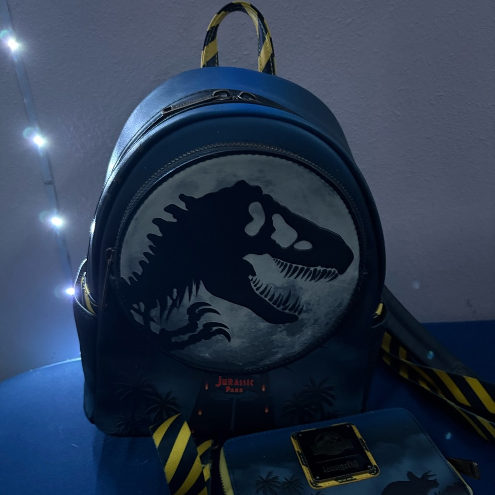 Jurassic park loungefly